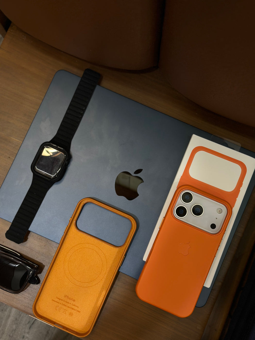 LEATHER MAGSAFE